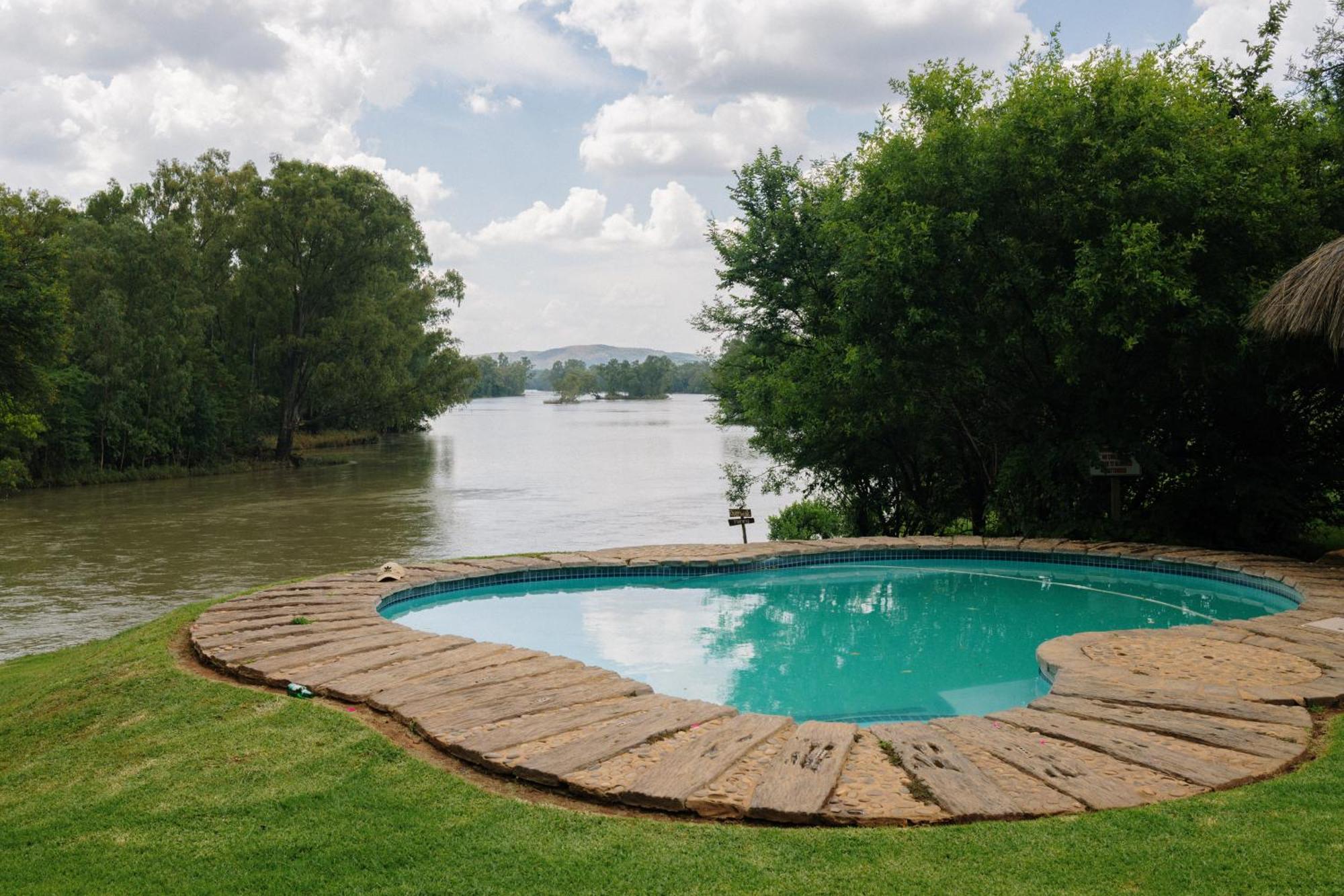 Breathe River Retreat Parys Eksteriør bilde